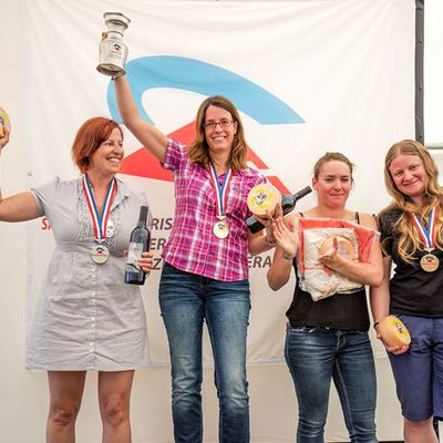 WOMEN: 1. Nanda Walliser, 2. Emanuelle Zufferey, 3. Meryl Delferriere (Overall) & Gabi Mettler (SUI)